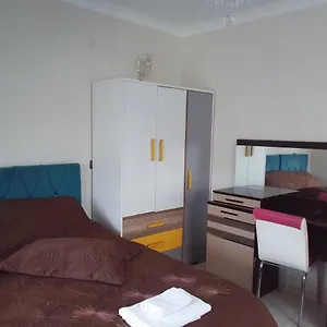 verificați disponibilitatea
